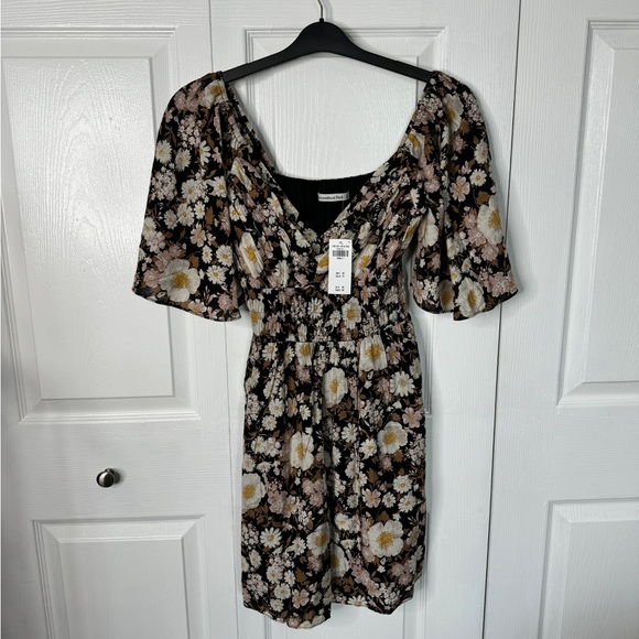 Abercrombie nwt brown floral smocked flutter sleeve dress w pockets - Picture 8 of 8